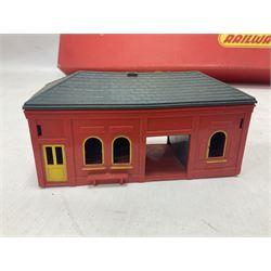 Tr-Ang ‘00’ gauge - RO Electric Passenger Set, R72 Gate Keepers Hut, R60 Ticket Office; boxed and loose; with Hornby Dublo D2 signals, in original box (4)
