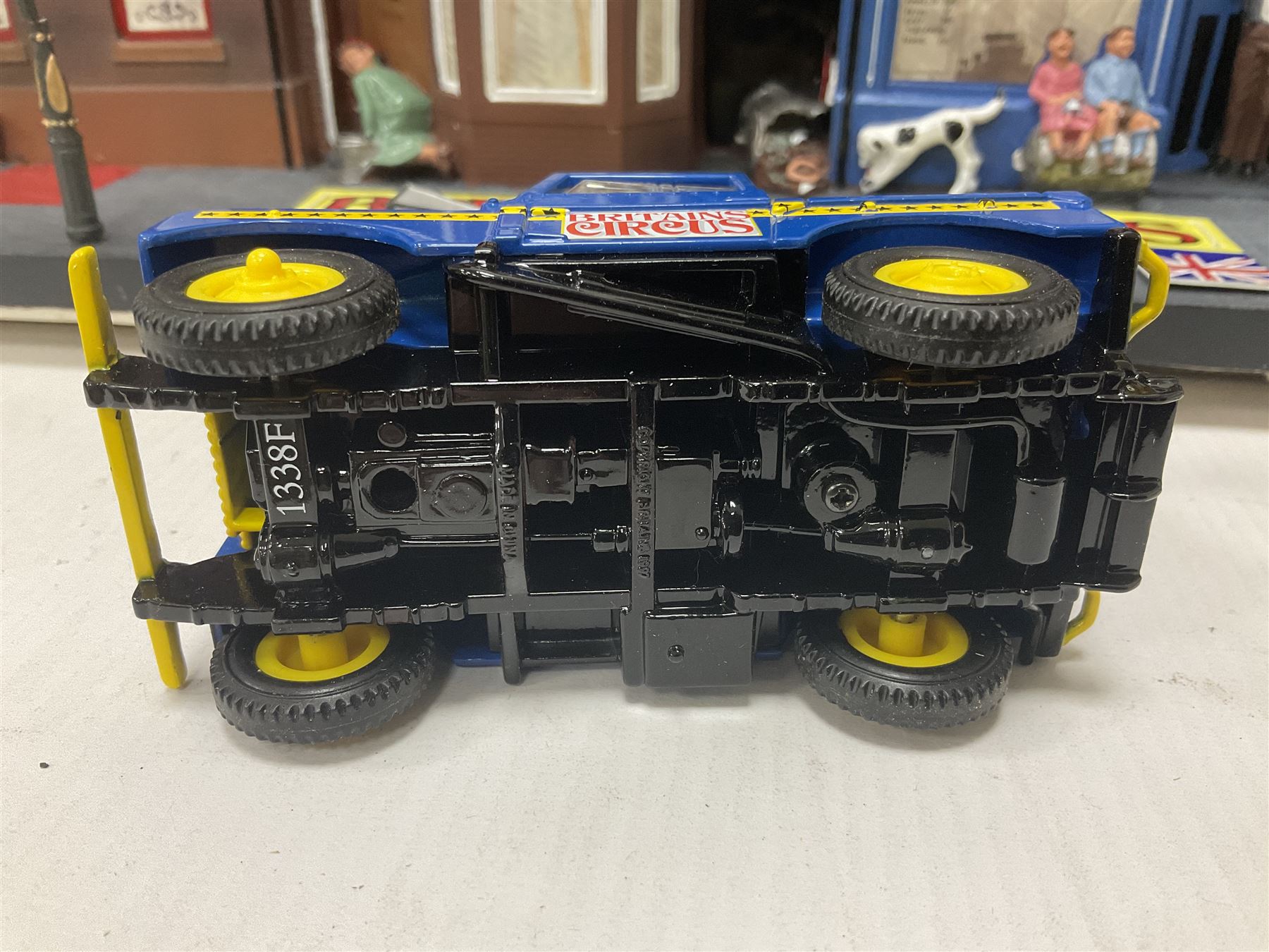 Britains - Circus Street Parade diorama with Circus Professional Vehicle no.08673; in original box 