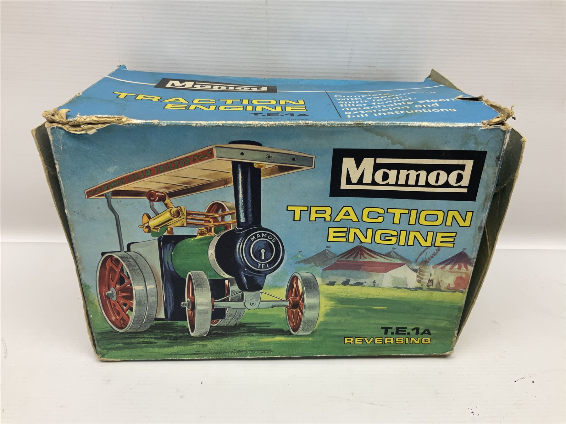 Mamod TE1A live steam traction engine with burner, scuttle and steering rod; boxed