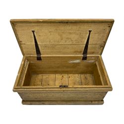Small 19th century stripped oak and pine blanket box