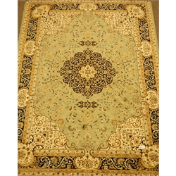  Persian Kashan design green and beige ground rug carpet/wall hanging, 280cm x 200cm  