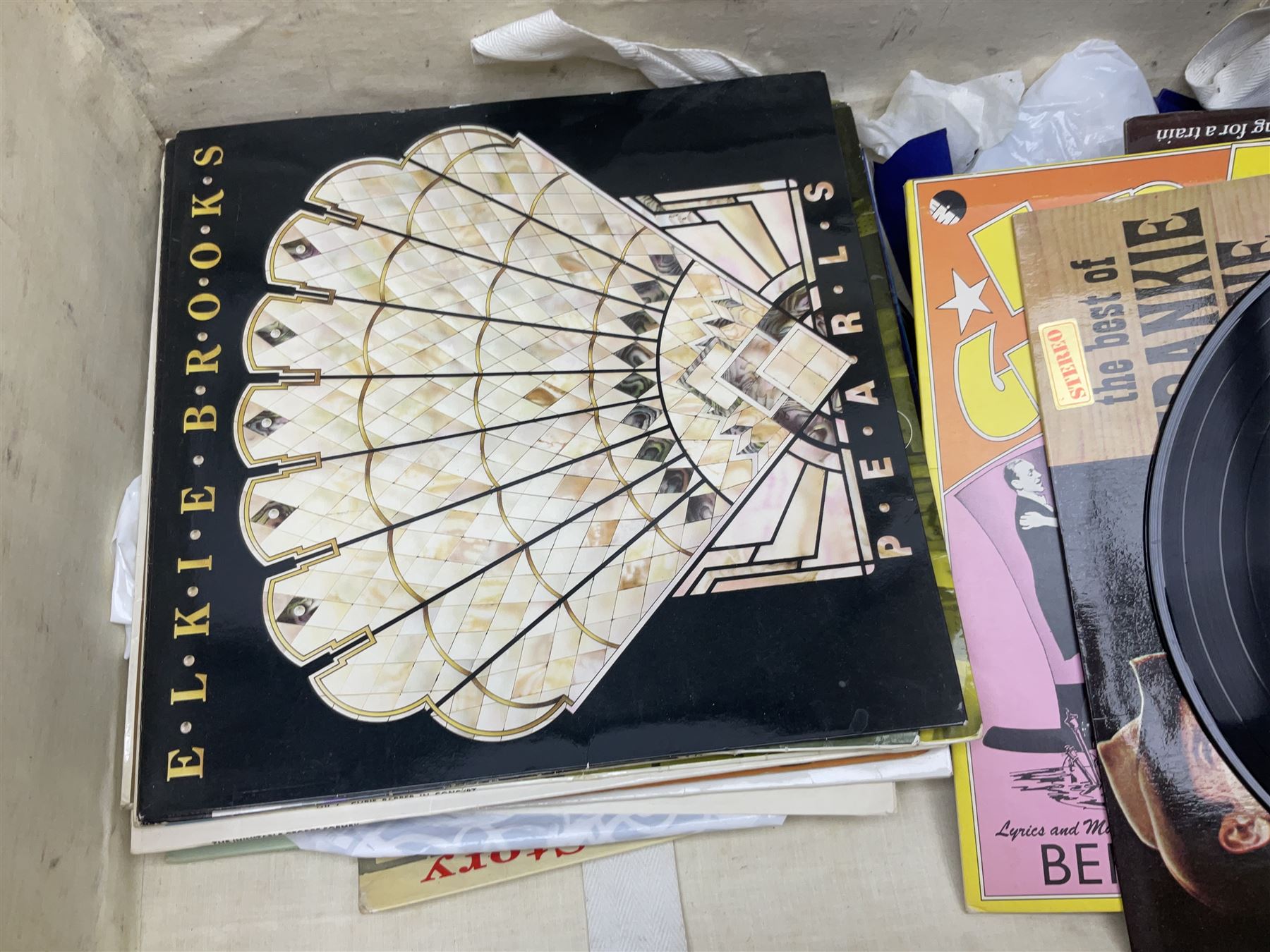 Two globetrotter suitcases, largest example H42cm