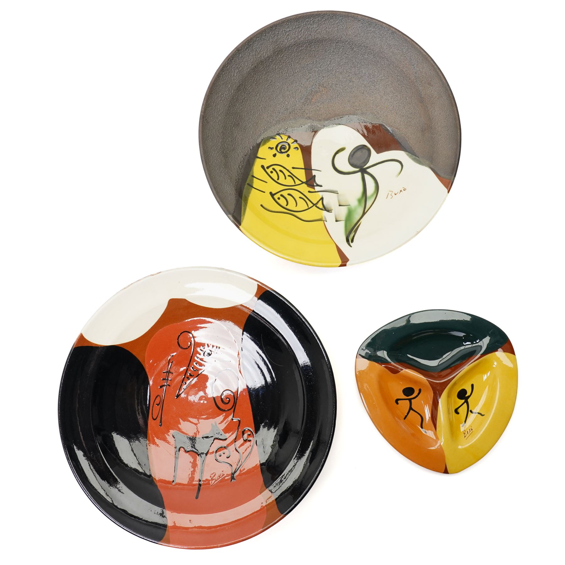 Thomas Buxo (Catalan Contemporary): two large bowls, and a triple division dish, all signed, D41cm (3)