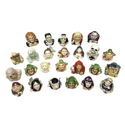 Twenty five Face Pots by Kevin Frances, to include Medusa, Frankenstein, Frankensteins Bride, The Mummy, Count Dracula, Lady Vampire, The Zombie, The Warlock, Merlin etc, some boxed 