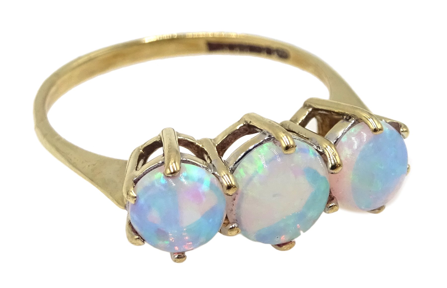 9ct gold three stone opal ring, hallmarked - Jewellery, Watches & Silver