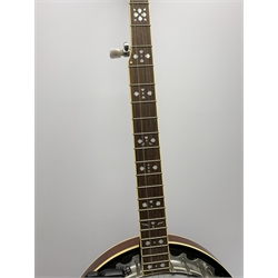 American/Korean Fender mahogany five-string banjo with mother-of-pearl inlaid rosewood finger board, serial no.KD03080778, L99cm, in TGI soft carrying case