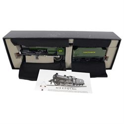 ACE Trains 0 gauge E/6 LNER A3 Class 4-6-2 locomotive 'Blink Bonny' no.2550, with tender, in LNER green livery, boxed with instructions