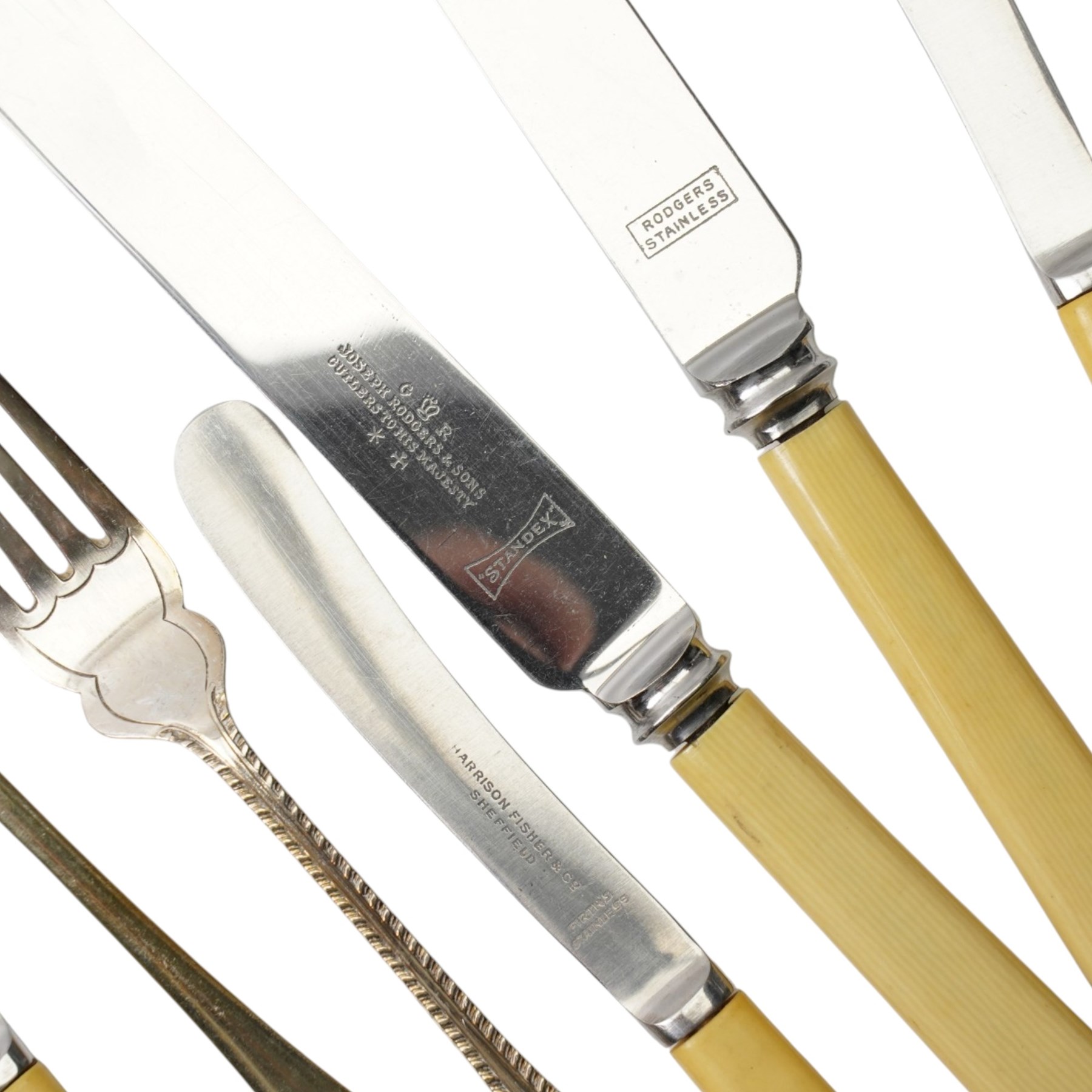 Small amount of silver plated and other cutlery