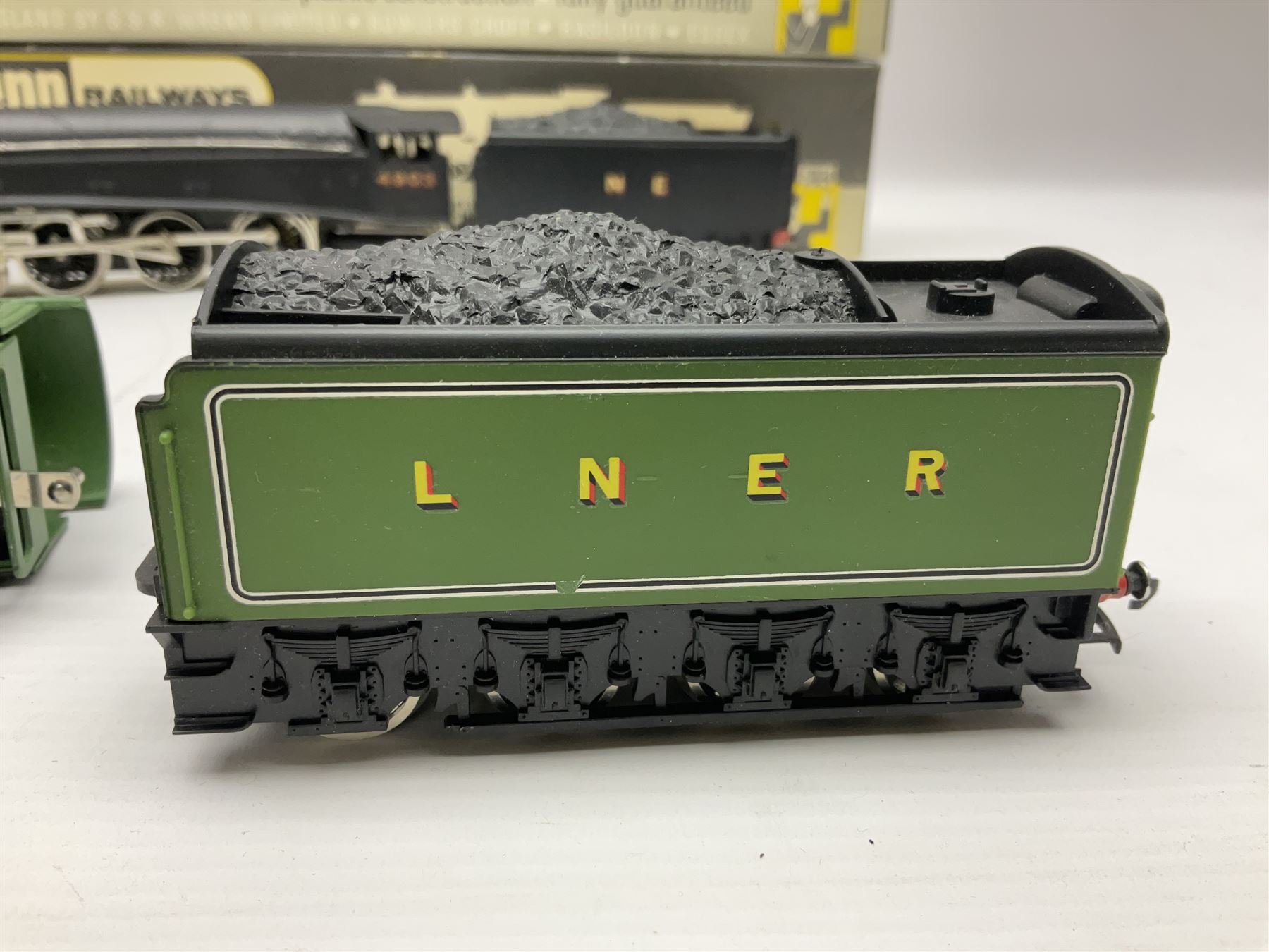 Wrenn '00' gauge - two Class A4 4-6-2 locomotives - 'Peregrine' No.4903 in NE Black; and 'Golden Eagle' No.4482 in LNER Green; both boxed with instructions (2)