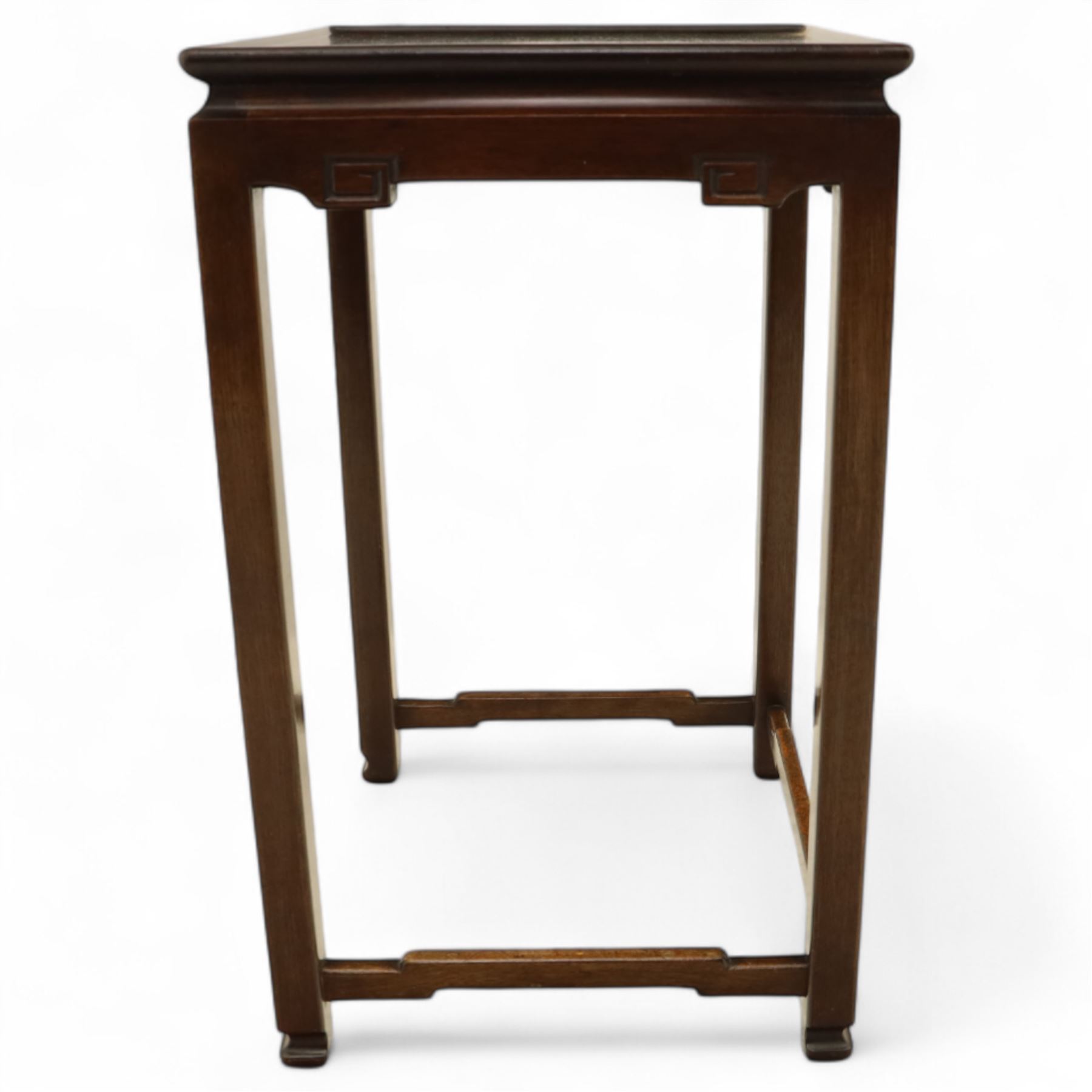 Whytock & Reid, Edinburgh  - Edwardian nest of three Chinese-style solid mahogany occasional tables, rectangular top with finely moulded edge above slim square section legs with subtly chamfered inner edges, joined by H-shaped stretchers, largest W40xD33xH52cm