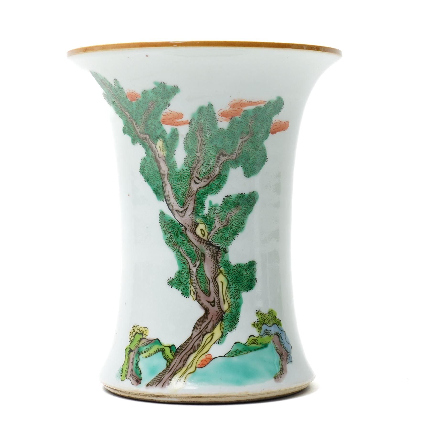 Chinese famille verte brush pot, decorated with mothers and children, Republic period, but bearing underglaze blue spurious four character mark of Kangxi to base, H19cm