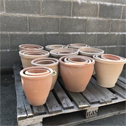 A quantity of approx. thirty two terracotta pots - various shapes and sizes