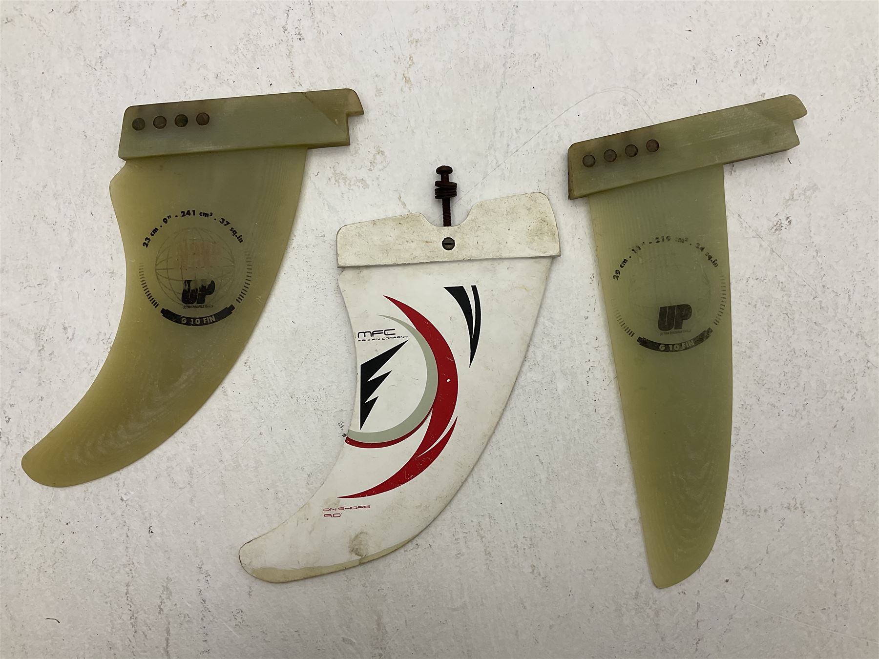 Windsurfing: Quantity of fins to include Freewave MFC, Stix Wildthang, Ultra Profile Sails G 10 fin, F-HOT Finz, Fanatic M.G.E slalom, North Shore Maui Hawaii etc (13)