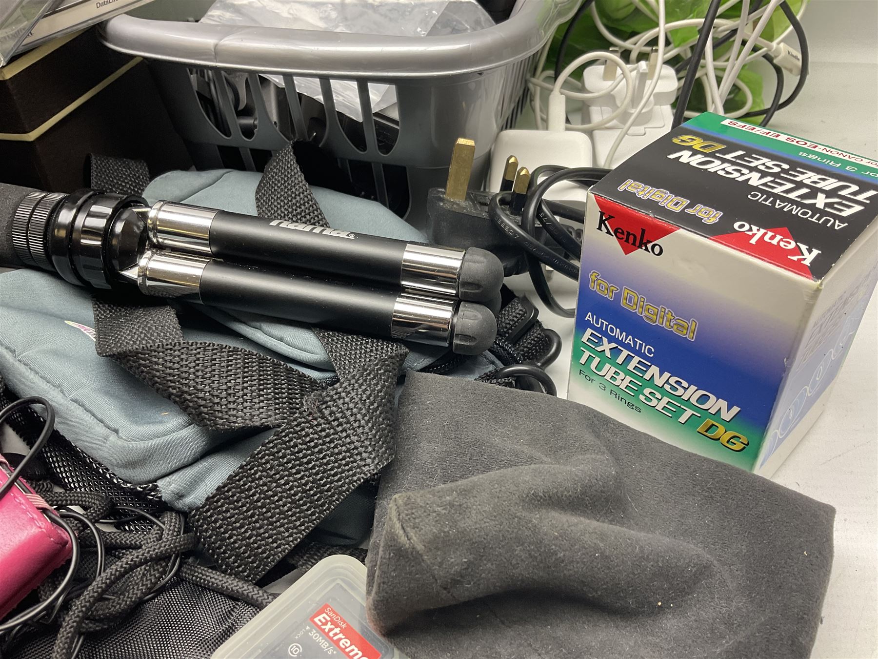 Quantity of camera accessories and equipment, to include boxed Canon EFS 17-55mm IS lens, Canon 59s camera, Olympus camera, etc