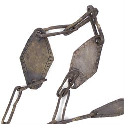Horn powder flask, with metal mounts embossed with foliate decoration, L40cm