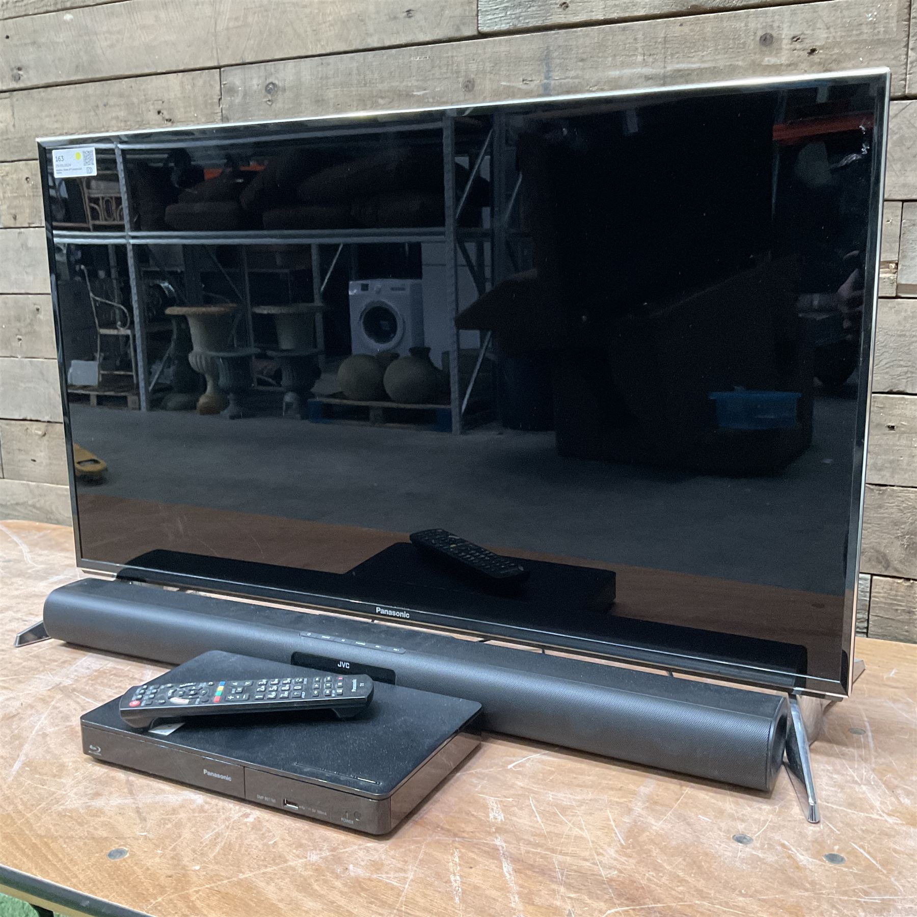 Panasonic TX-40EX600B 40