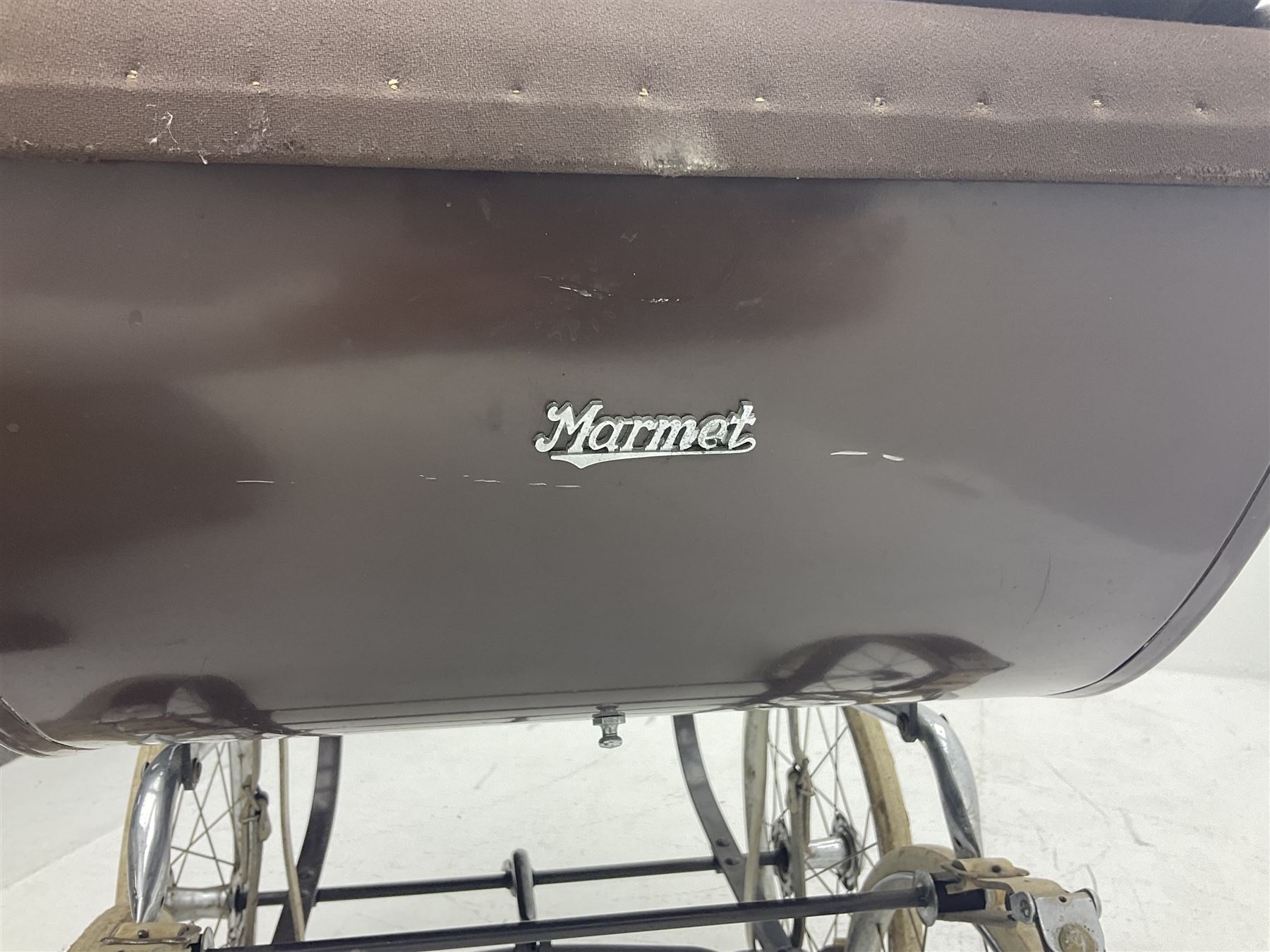 Marmet coach built 1964 pram, with detachable body, brown coachwork and hood, L118cm, H113cm