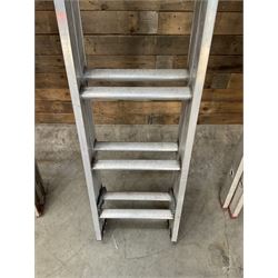 Abru pair of aluminium extendin ladders, 3.4m - 6.1m