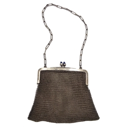  Silver mesh purse with blue stone clip London 1922  