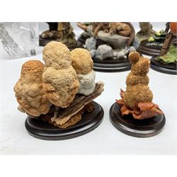 Quantity of Country Artists figures, comprising Woodland Visitors G800, Otter Family CA 552, Barn Owl CA 431, Wren CA 81, Mouse and Acorn CA784, Kingfisher - Broadway CA422, Early Days - Barn Owlets CA 720, together with two Border Fine Arts figures comprising Woodcock by James Harvey, 1985 and First Outing, Many with original boxes (9)