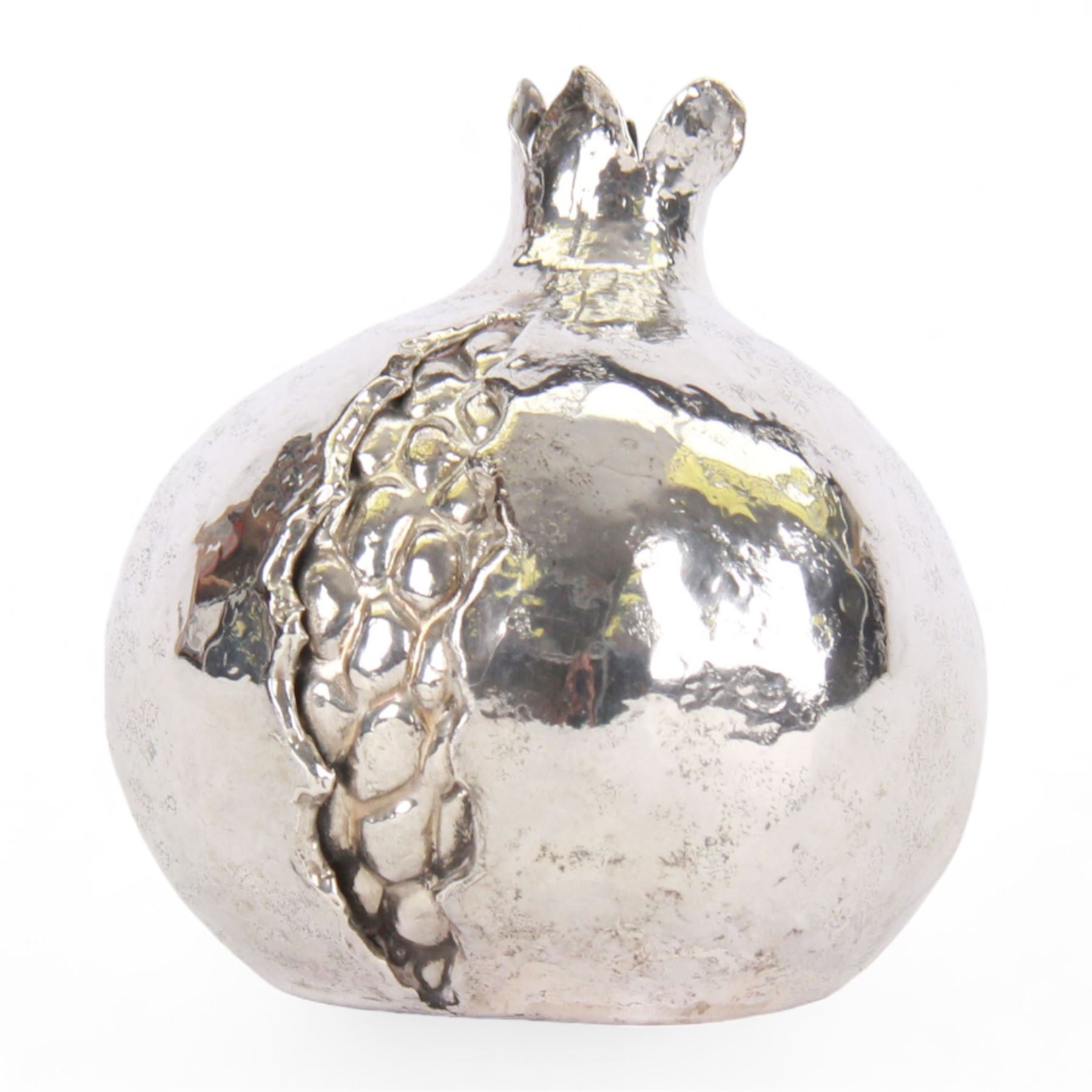 20th century Italian silver novelty table light, modelled in the form of a pomegranate, marked Buccellati, Italy, Sterling, H8.5cm 

