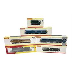 Hornby '00' gauge - Class 50 IS BR Co-Co Diesel Electric locomotive no. D400 (Special Edition), BR Class 31 A-I-A A-I-A locomotive 'Golden Ochre' no. D5579, Class 31 locomotive no. D5551, Class 50 Co-Co Diesel Electric locomotive 'Resolution' no. 50018, Class 08 0-6-0 locomotive no. 3256 and Class 31 Co-Co Diesel Electric locomotive no. D5512, five are DCC ready (6)