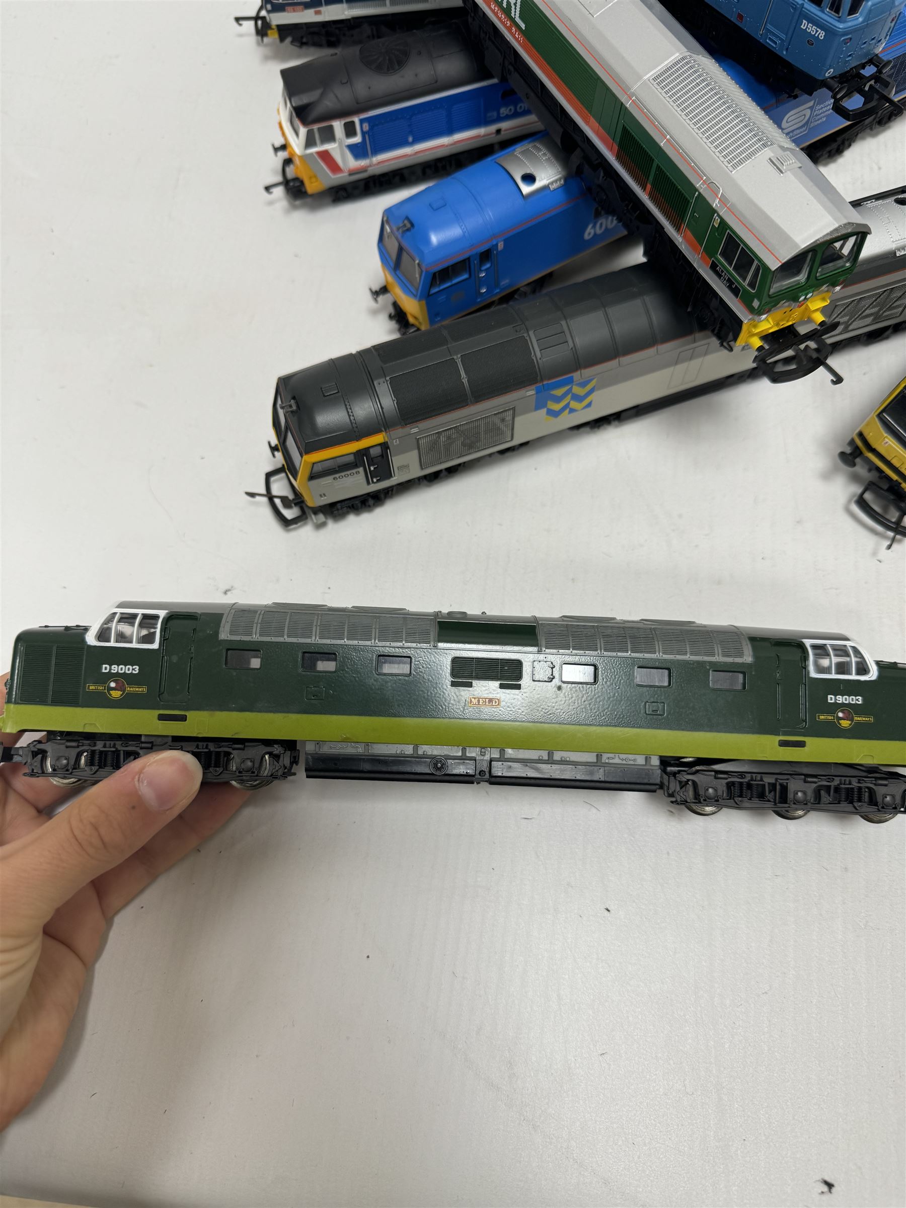 Eight Lima '00' diesel locomotives, comprising Class 60 Co-Co Tees Steel Express 60033, Class 50 Co-Co Royal Oak, Class 164 Hanson no. 59103, Class 60 Co-Co Roseberry Topping no. 60050, Class 175 Mendip Rail no.59002, Class 55 Meld no. D9003, Class 30/31 D5578, Class 60 Co-Co Moel Fammau no. 60008, all unboxed 