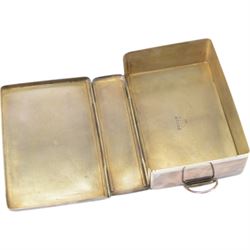 Hunting silver mounted spirit flask, hallmarked and silver plated sandwich tin enclosed within a leather case, stamped Vickery, Regent, H14cm 