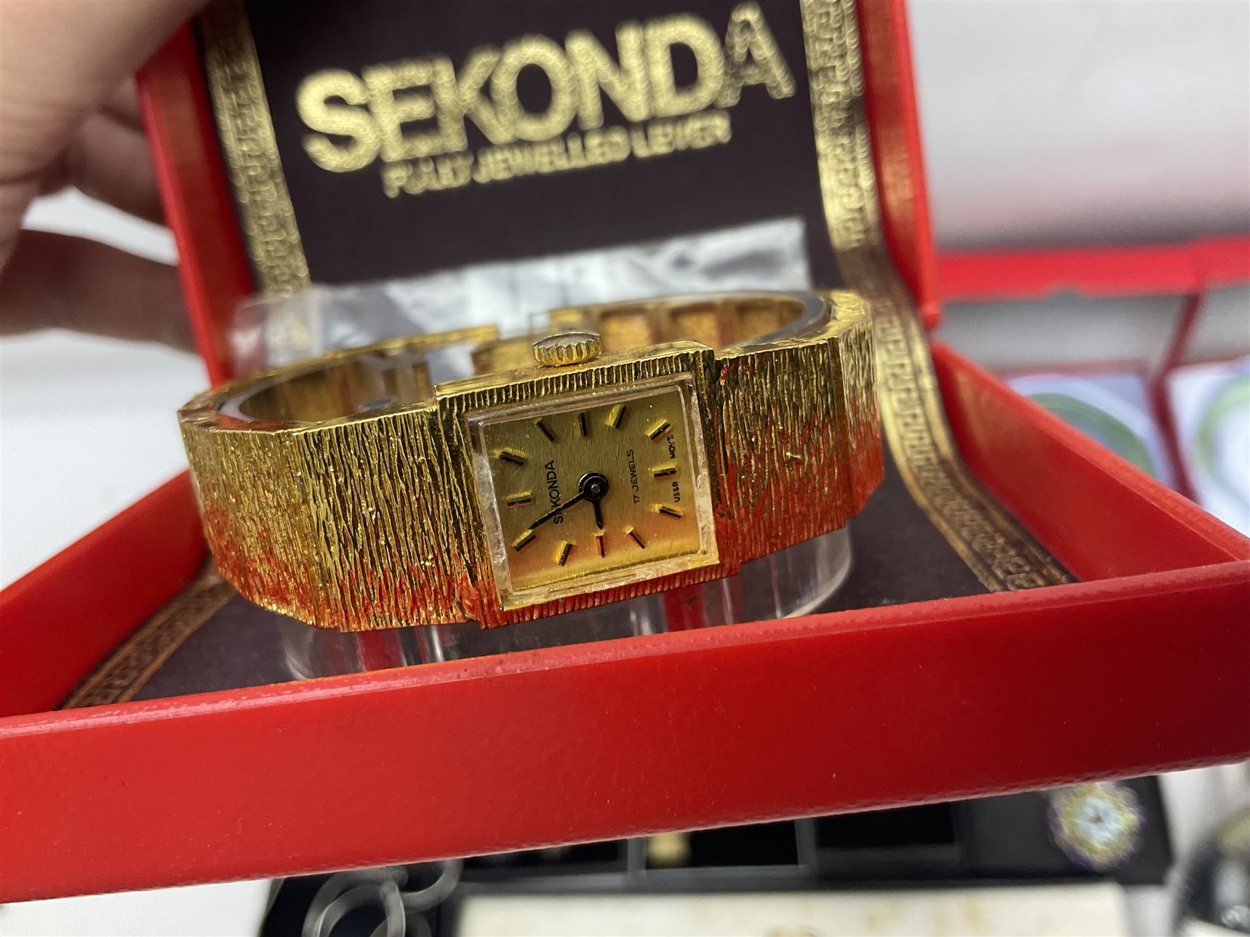 Silver stone set jewellery, including necklaces and bracelets and a collection of beaded and carved hardstone jewellery, etc