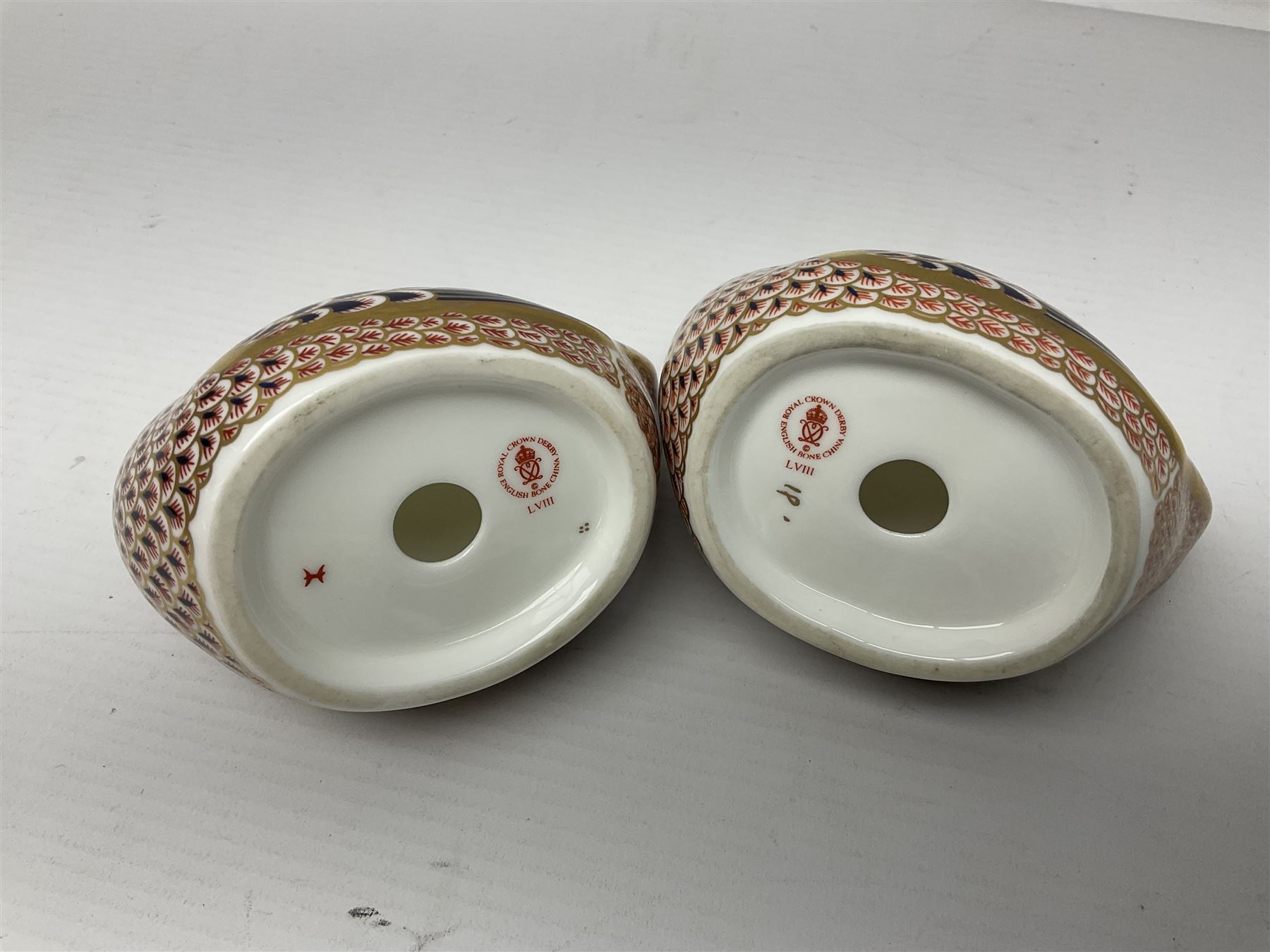 Seven Royal Crown Derby Paperweights, to include Field mouse with silver stopper, Dormouse, Chicken etc,  six without stoppers   