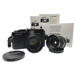 Voigtlander Bessa-R rangefinder camera body, serial no. 00118622, with 'Voigtlander Nokton F 1.5 50mm' lens, serial no. 9960078 and 'Voigtlander Ultron 35mm F 1.7' lens, serial no.9050024 