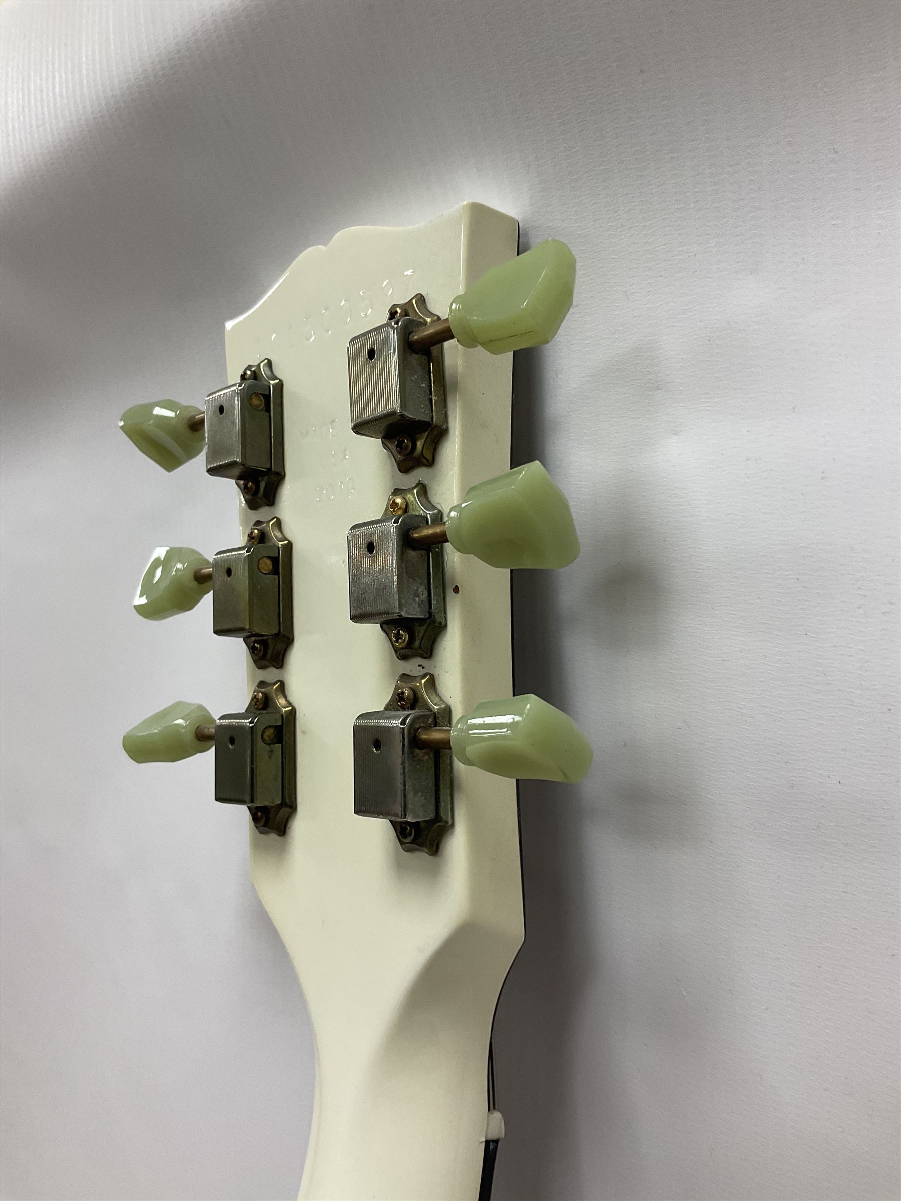 2010 Gibson Les Paul studio guitar, serial no101500537 in white finish with gold and pale green hardware, in Auden soft carry case, guitar L100cm