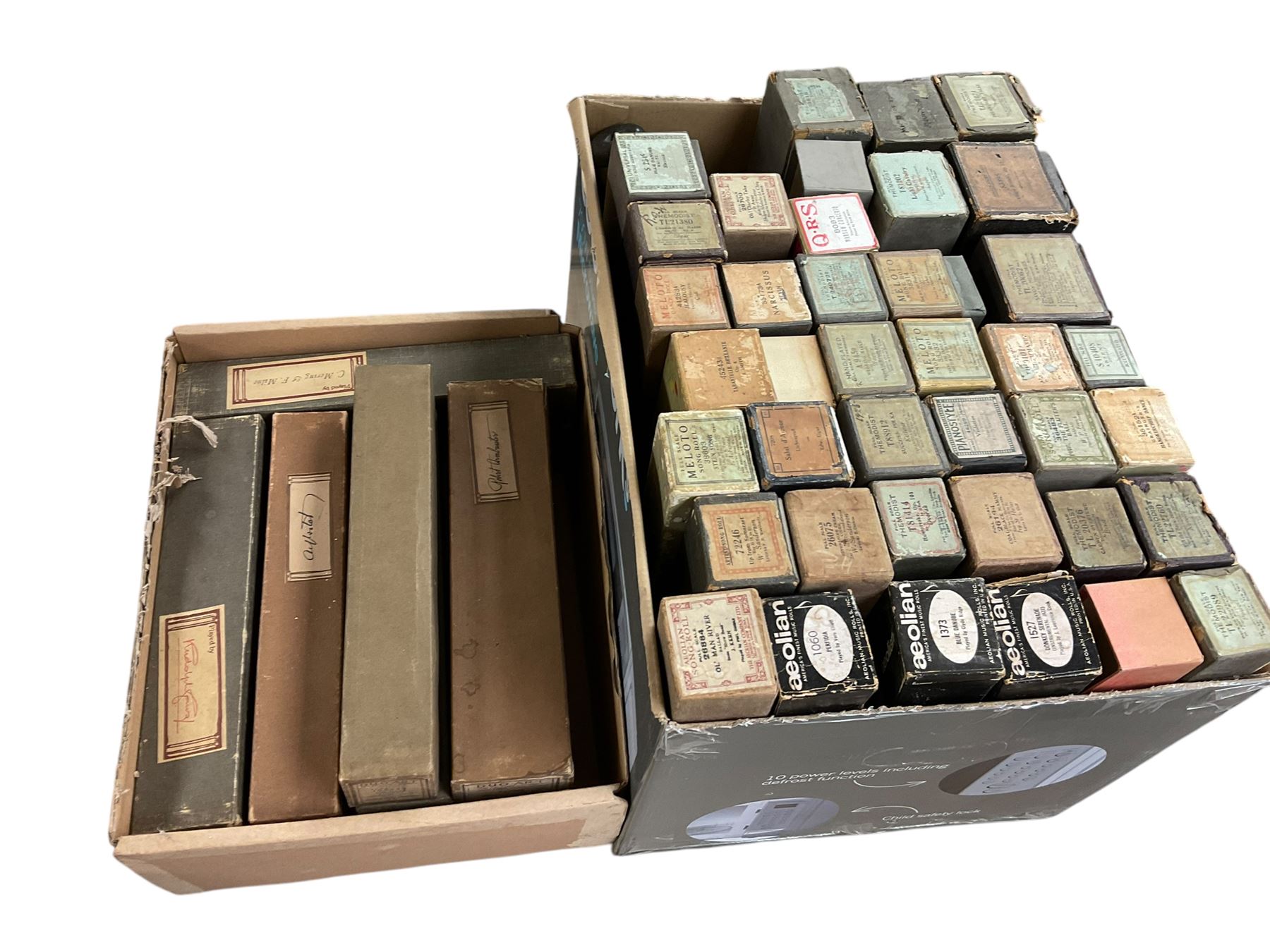 Large collection of duo art pianola rolls, in three boxes 