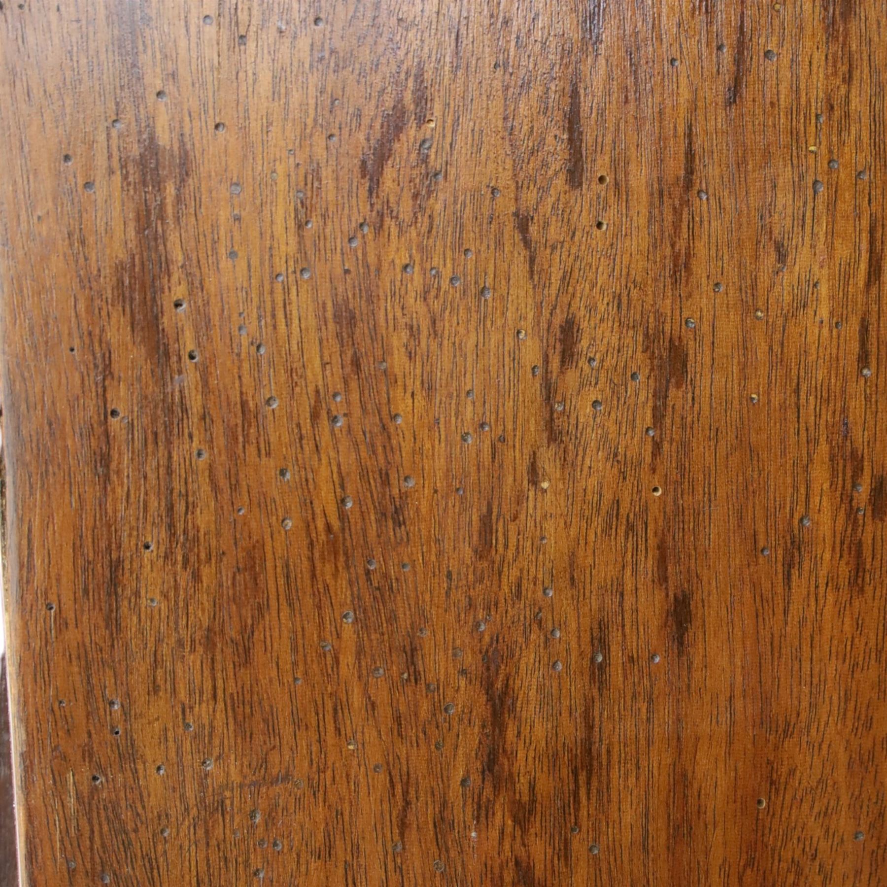 George III mahogany chest on chest, moulded cornice over two short over two long drawers with figured mahogany veneers, lower section fitted with three further long drawers, oval brass plate handles and escutcheons, on shaped bracket feet
