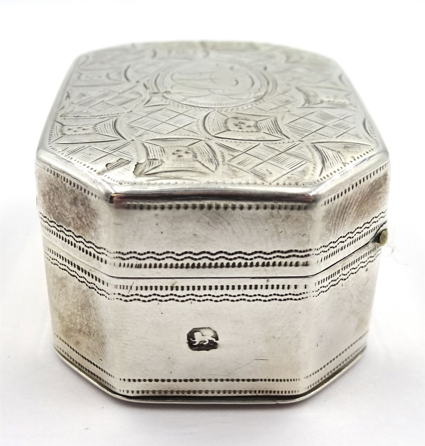 George III silver nutmeg grater makers mark TH, London 1806