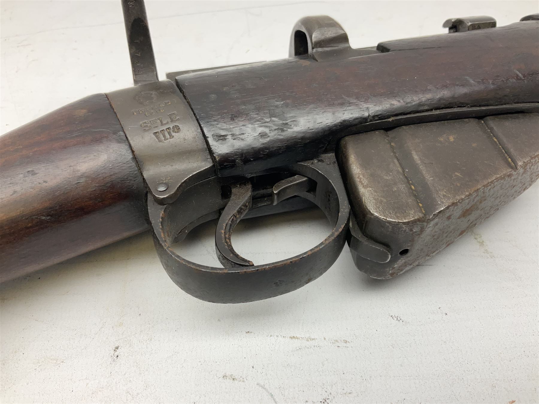 WW1 Lee Enfield SMLE bolt-action rifle, dated 1918, with single barrel band and bayonet fitting L113cm FIREARMS CERTIFICATE REQUIRED OR RFD