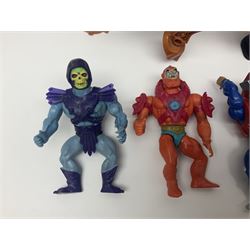 Group of 1980s Masters of the Universe figures to include He-Man, Skeletor, Stridor and Battle Cat, with collection of accessories 