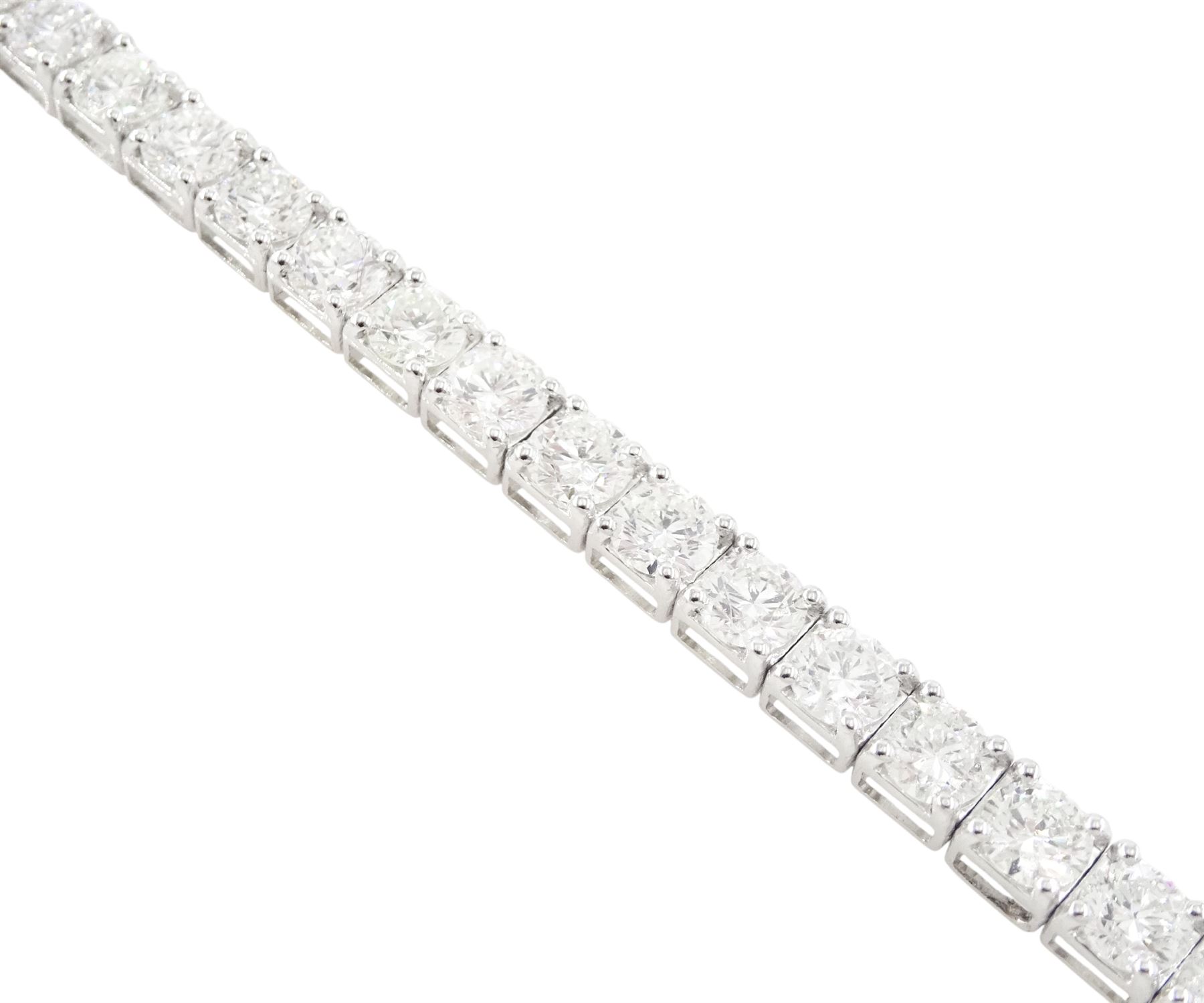 18ct white gold round brilliant cut diamond bracelet, stamped, total diamond weight approx 9.60 carat