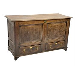 18th century oak mule chest, moulded hinged lid over panelled front, fitted with two moulded drawers
