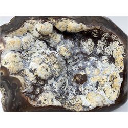 Agate crystal geode cluster, in brown and white tones, H7cm