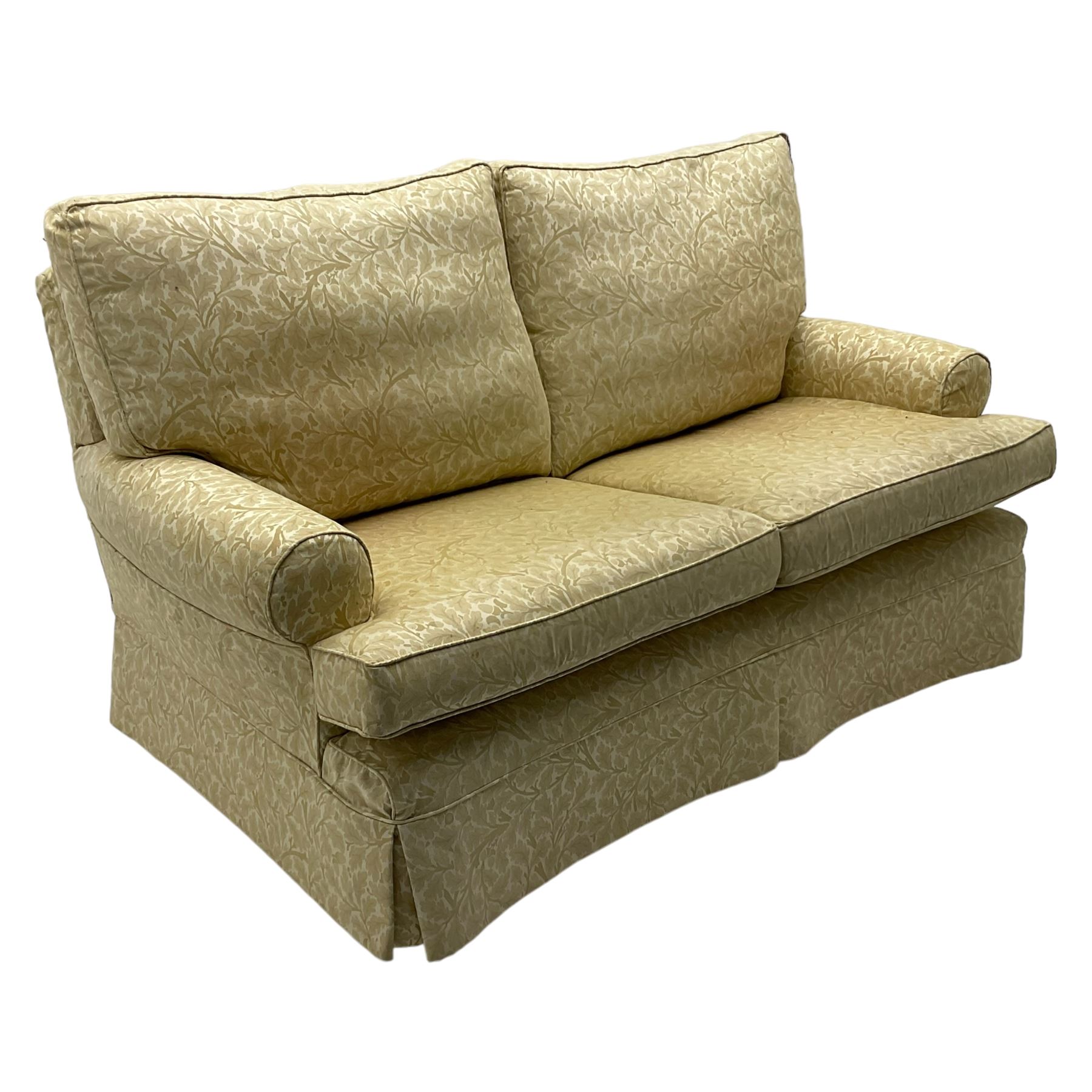 Multi-York - two-seat traditionally shaped sofa, upholstered in oak leaf and acorn patterned fabric