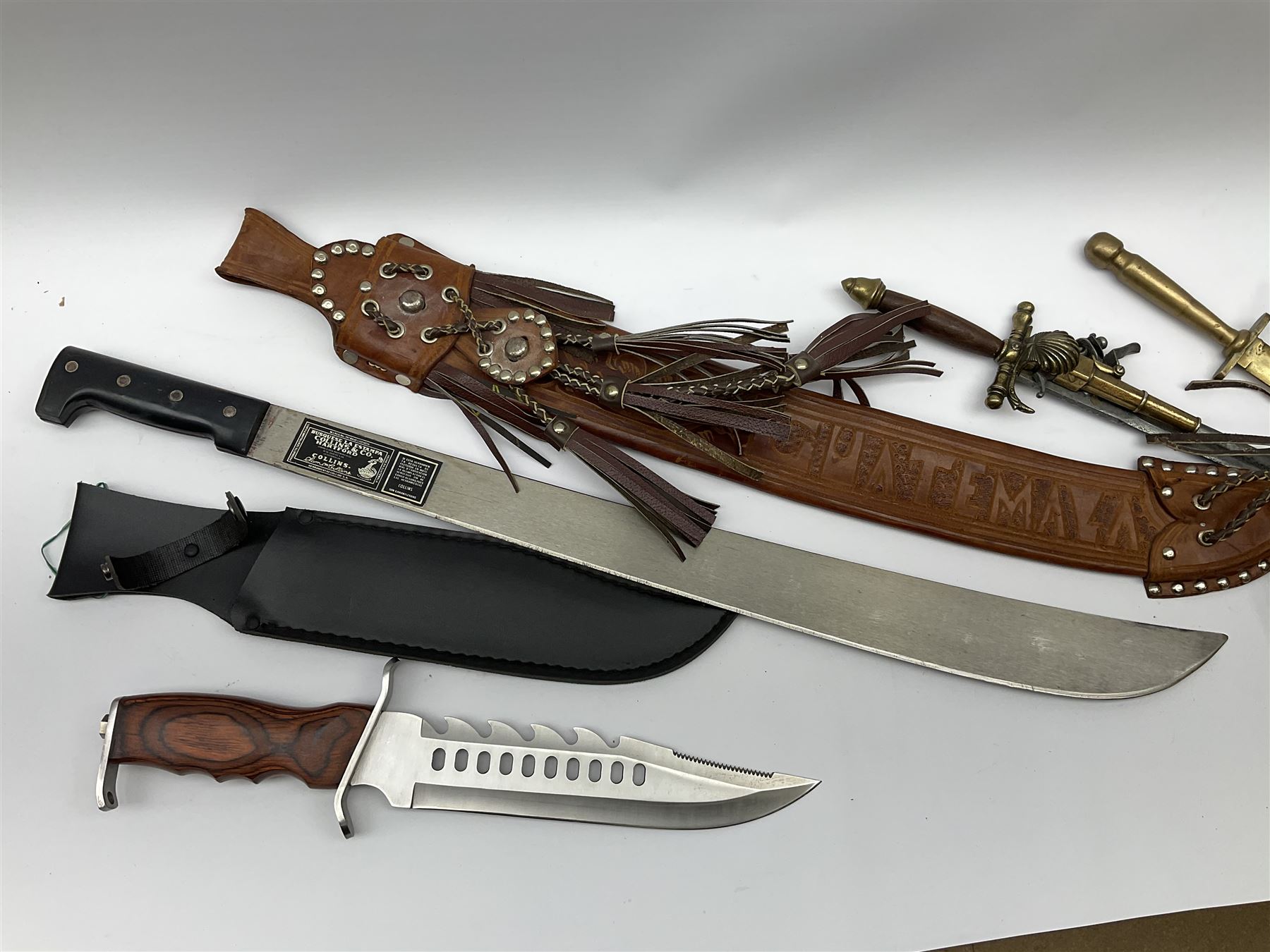 Guatemalan Collins & Co. reproduction machete with 61cm steel blade in