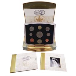 The Royal Mint United Kingdom 2002 executive proof collection, cased with certificate