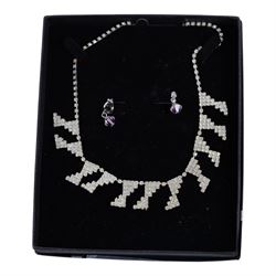 Gold locket and fine chain, both 9ct, pair of silver clip-on earrings and a collection of costume jewellery and watches