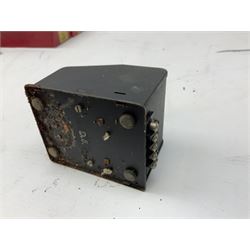 Trix Twin railway - two Weltrol wagons Nos.679 & 680 with factory packaging; Crane on Base No.715; and five various signals (three with instructions); all boxed (8)