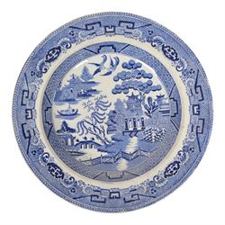 Collection of ten blue and white transfer plates, including two in Italian pattern with floral boarder, together with Willow pattern 