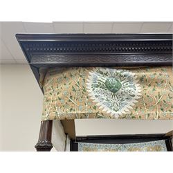 Early 20th century Chippendale style mahogany four poster bed, projecting dentil cornice with egg and dart mouldings and blind fretwork frieze, tapering reeded supports, with bed base
