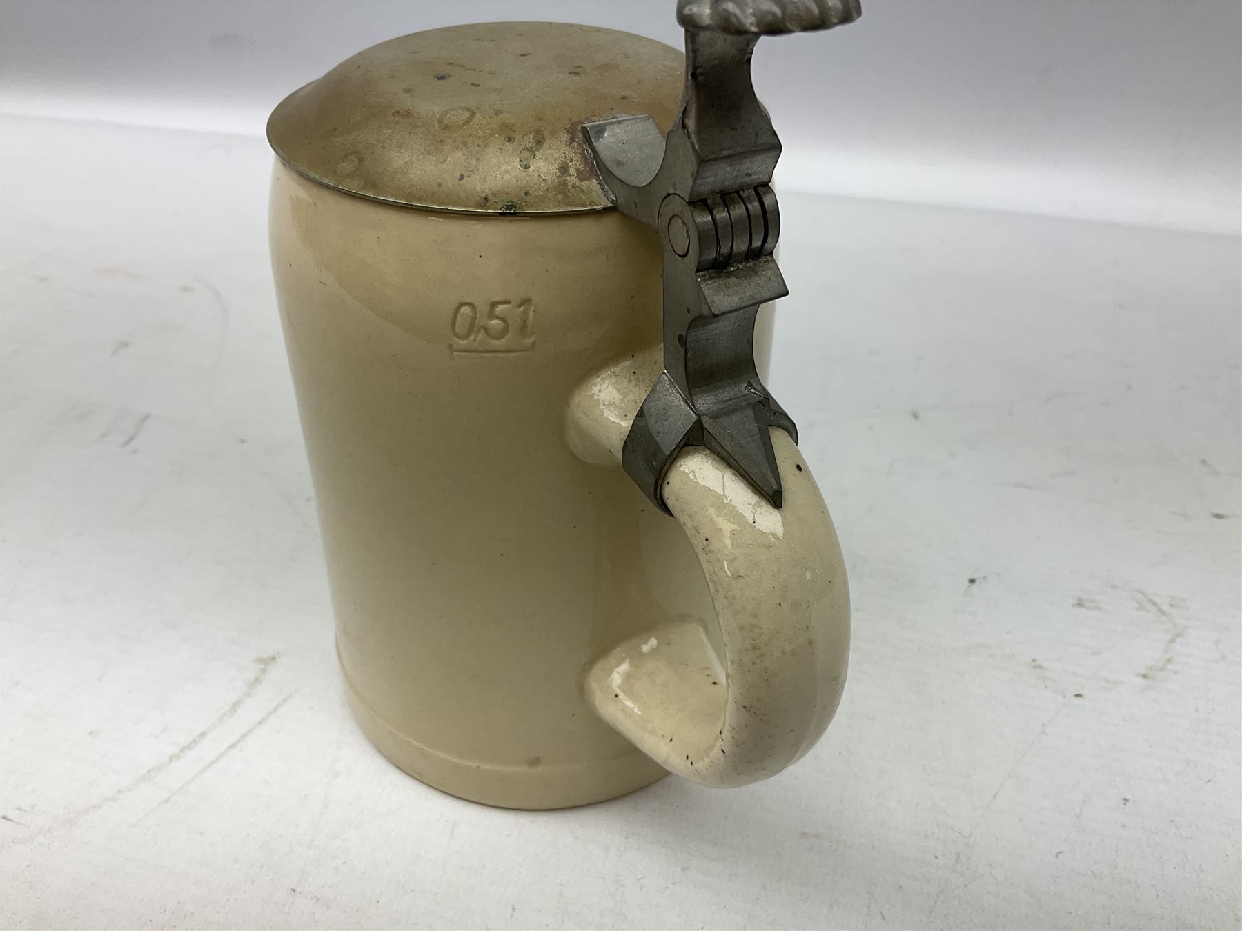 German presentation beer stein, printed with a study of a bi-plane, hinged cover engraved UFFZ Jacob, H16cm