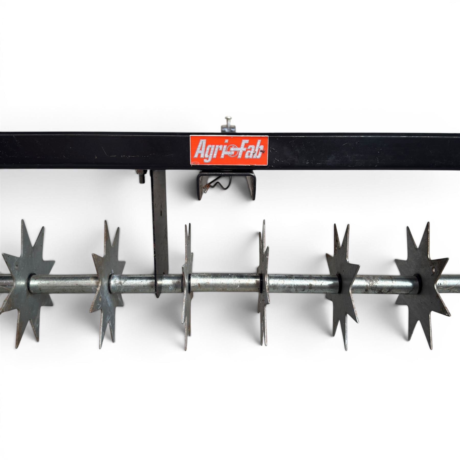 AGRI-FAB - 45-0544 Lawn Aerator, Straight Plug, 40 Inch Size Working Width, 1 Inch Size Spike