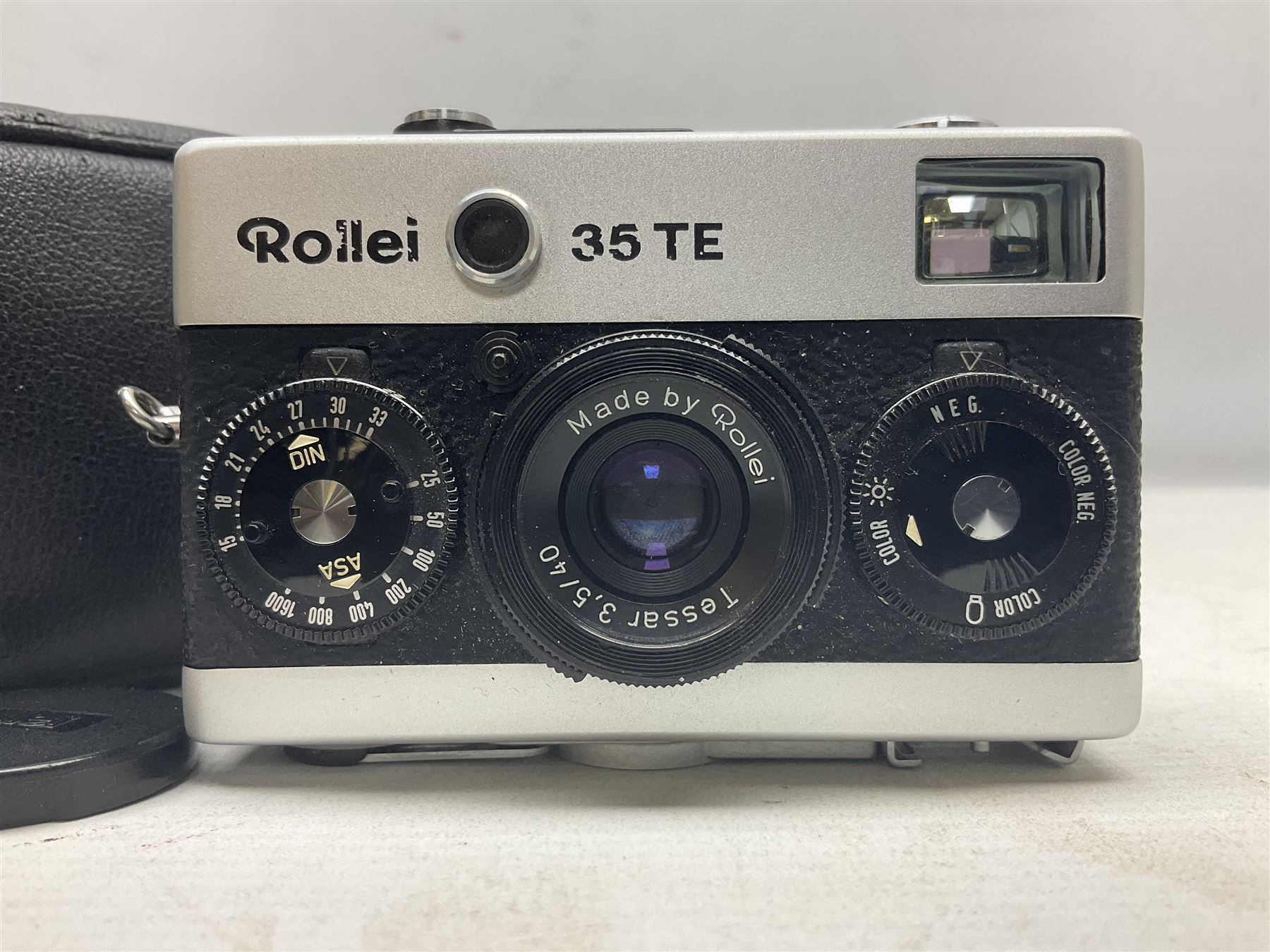 Black Rollei 35T Compact Camera body, with 'Tessar 3.5/40' lens, in original case  